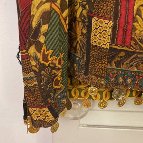 Digital print shirt with coins - Picture 3 of 3